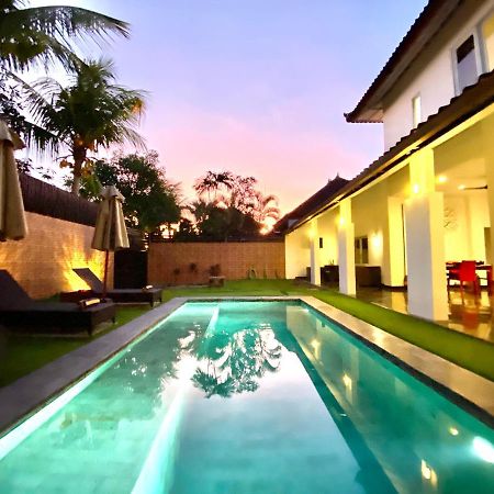 Villa Julia | Heart Of Seminyak | 350M Beach Dış mekan fotoğraf